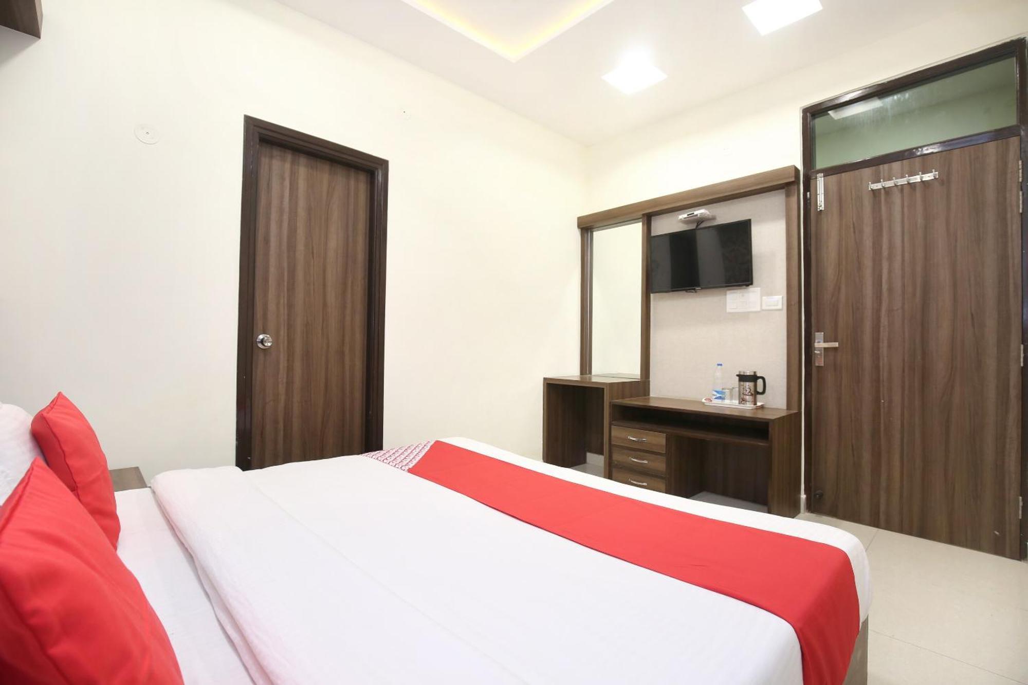 Oyo 17307 Hotel Kings Amritsar Dış mekan fotoğraf